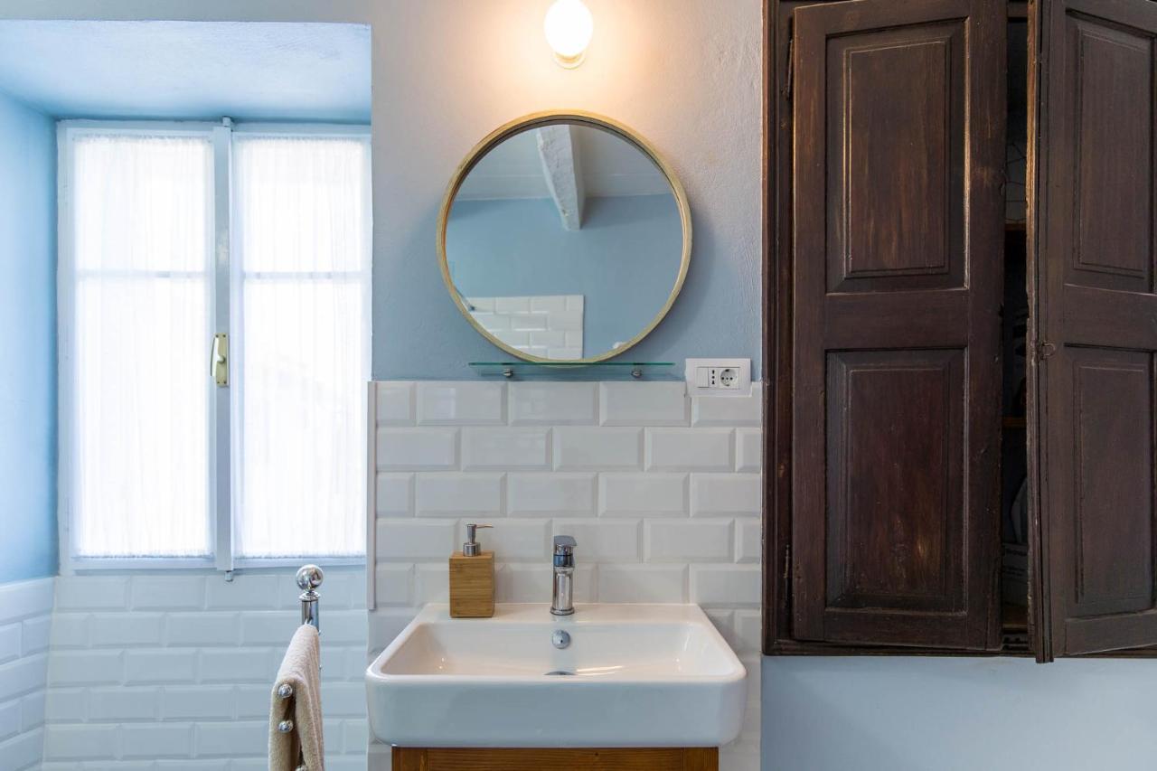 Casa Mario-charming Stone House With Jacuzzi Vila *