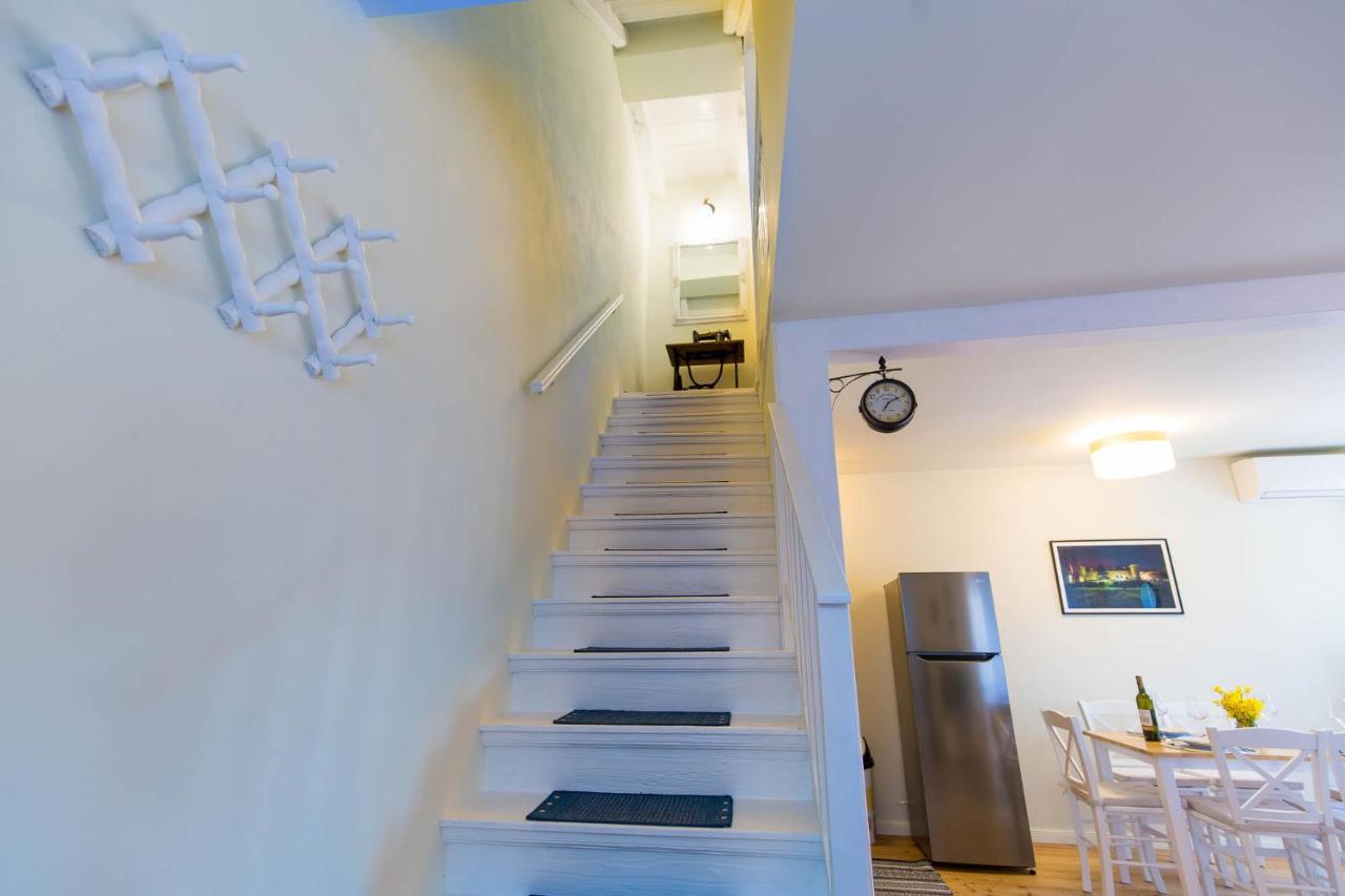 Vila Casa Mario-charming Stone House With Jacuzzi Svetvincenat