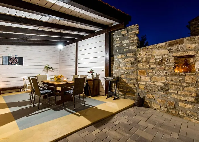Casa Mario-Charming Stone House With Jacuzzi
