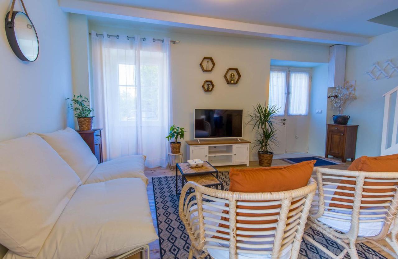Casa Mario-charming Stone House With Jacuzzi Svetvincenat