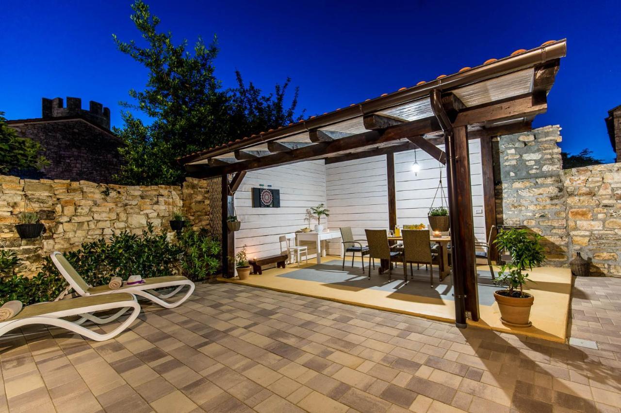Casa Mario-charming Stone House With Jacuzzi
