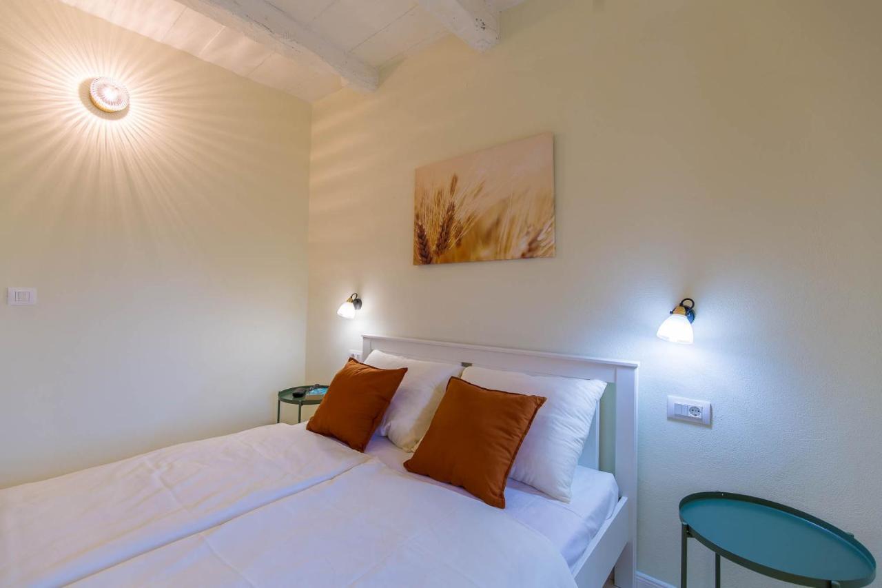 Casa Mario-charming Stone House With Jacuzzi Svetvincenat