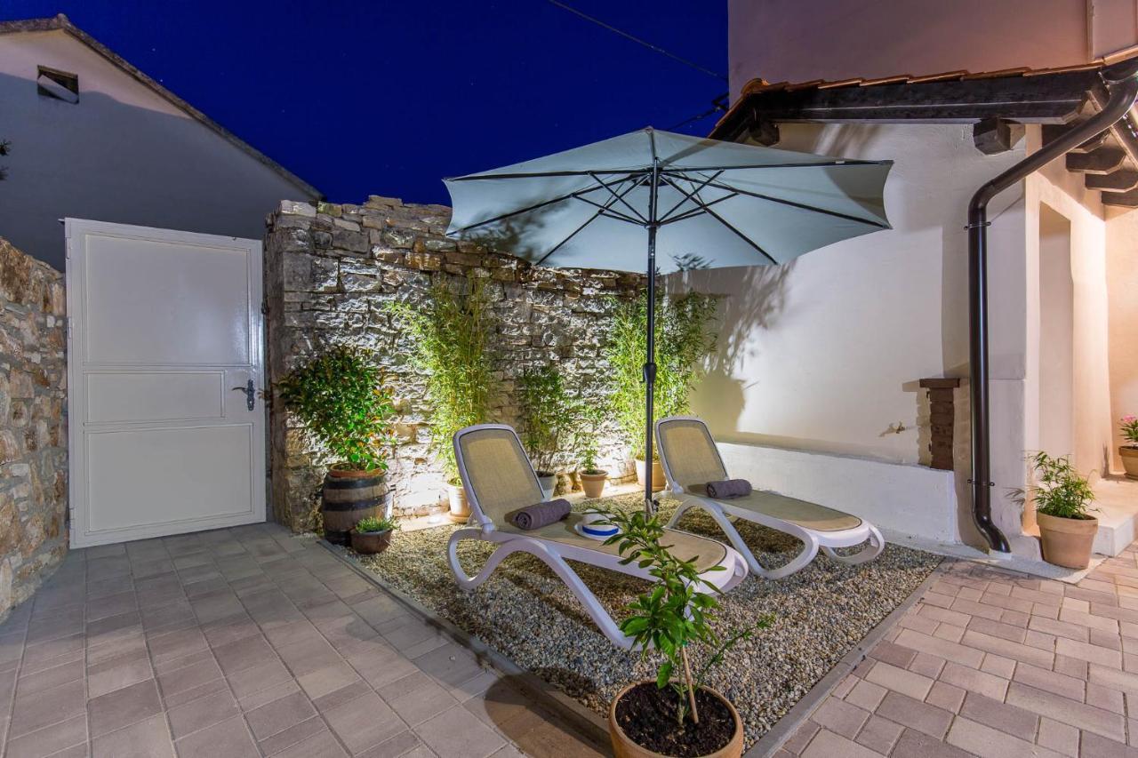 Villa Casa Mario-charming Stone House With Jacuzzi